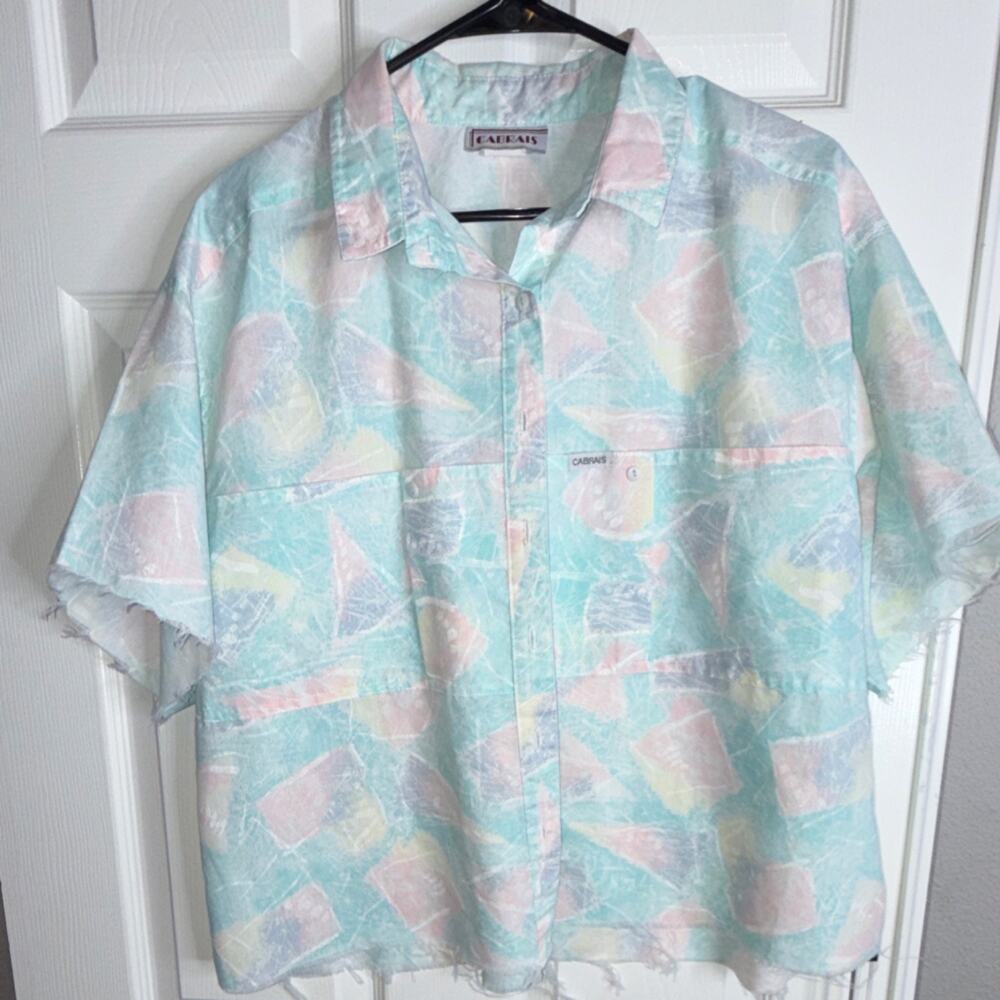 Cabrais Crop Multicolor Abstract Collared Short Sleeve Button-Up Shirt L/XL